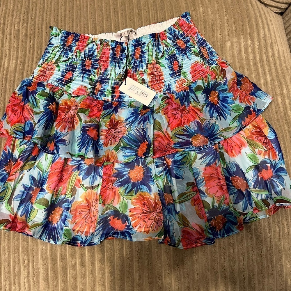 NWT MILLY
NWT
Wyatt Paint Dahlia Print Skirt - Picture 2 of 2